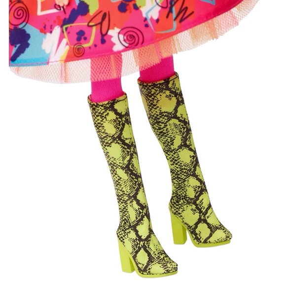 Weird Barbie - Barbie The Movie - Picture 11 of 14